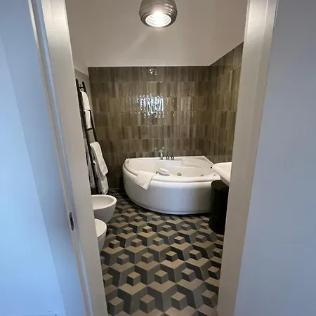 Palazzo Lamantea Boutique Nocleg ze śniadaniem *